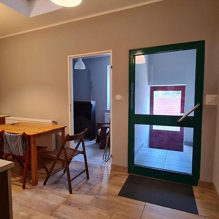 Urocze Apartamenty Na Wsi Goledzinow Bagian luar foto