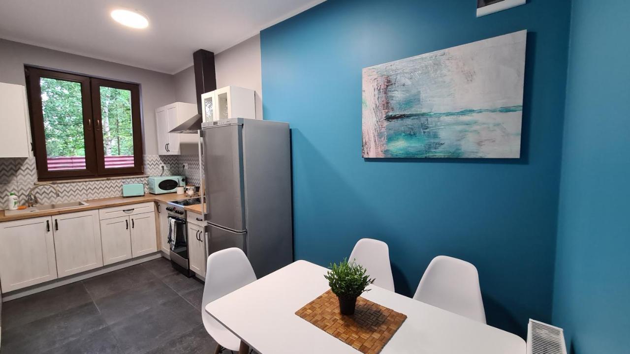 Urocze Apartamenty Na Wsi Goledzinow Bagian luar foto