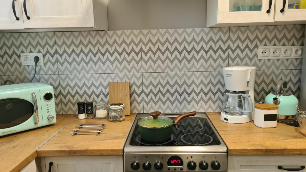 Urocze Apartamenty Na Wsi Goledzinow Bagian luar foto