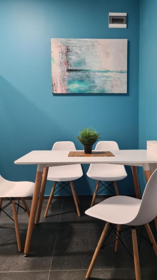 Urocze Apartamenty Na Wsi Goledzinow Bagian luar foto