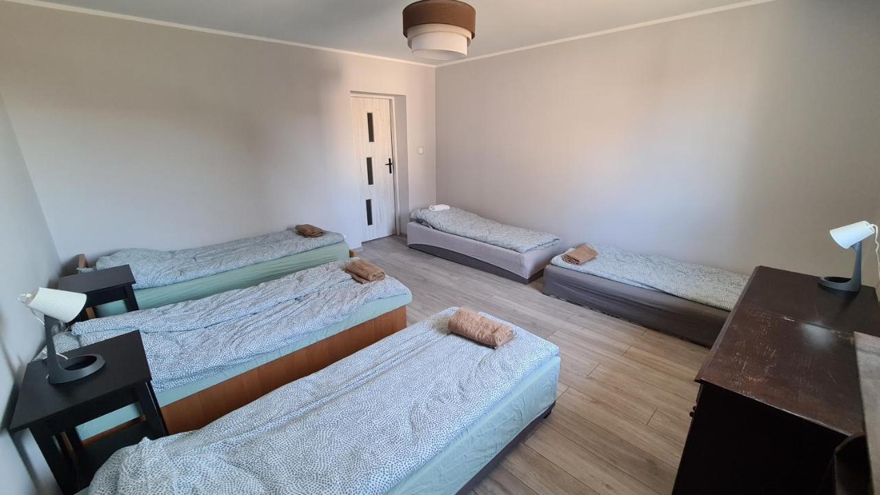 Urocze Apartamenty Na Wsi Goledzinow Bagian luar foto
